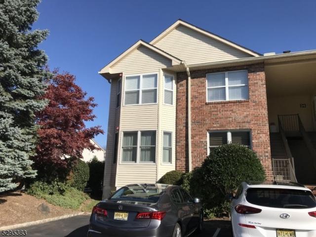 Condo for rent in East Hanover, New Jersey