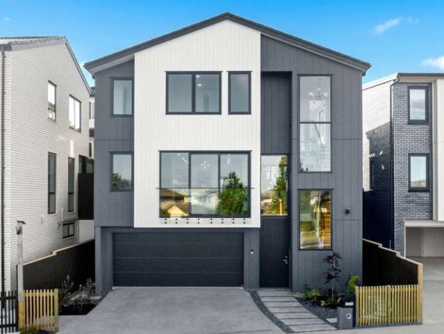 House for sale in Saint Johns, Ōrākei