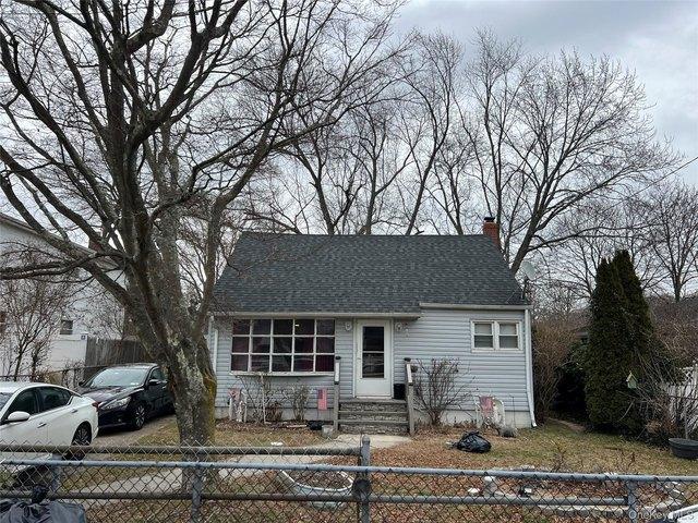 House for sale in Centereach, New York