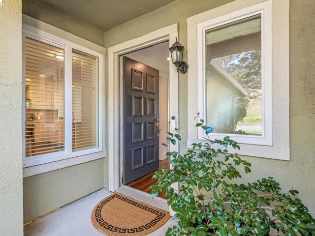 Townhouse for sale in Oakland, California