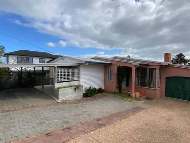 House for rent in Hillsborough, Oroua County
