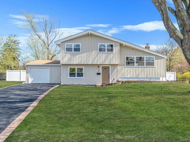 House for sale in Bohemia, New York