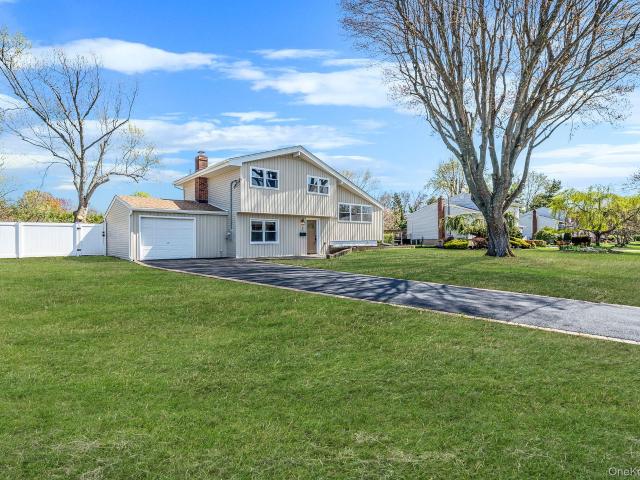 House for sale in Bohemia, New York