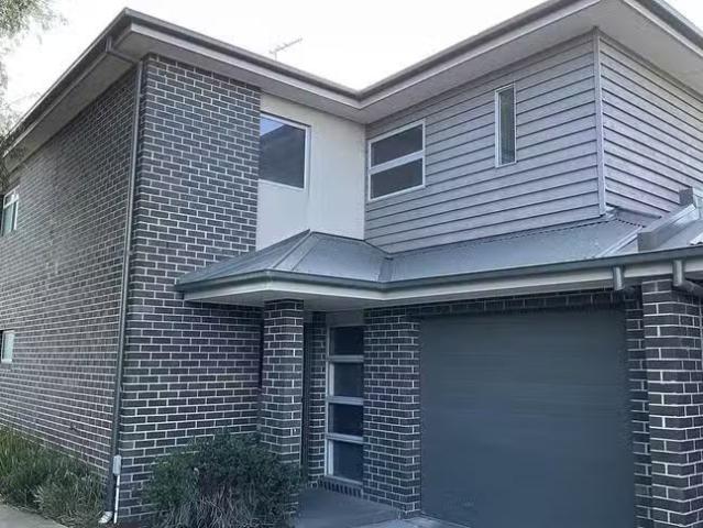 House for rent in Charlton, Victoria