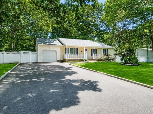 House for sale in Centereach, New York