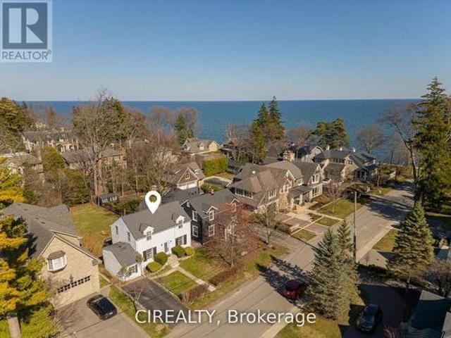 House for sale in Oakville, Ontario
