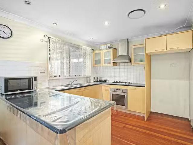 House for rent in St Johns Park
