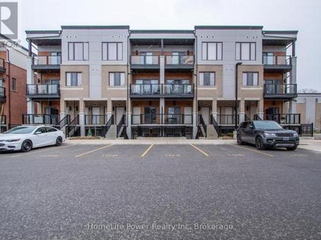 Townhouse for sale in Cambridge, Ontario
