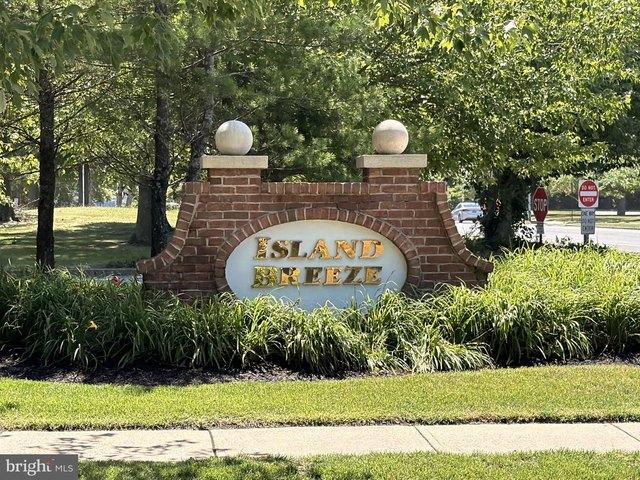 Townhouse for sale in Manahawkin, New Jersey