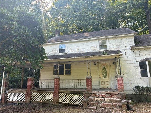 House for sale in Bloomington, New York
