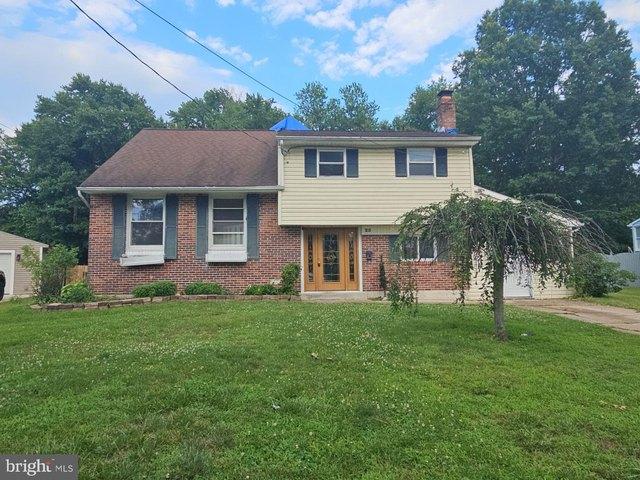 House for sale in Deepwater, New Jersey