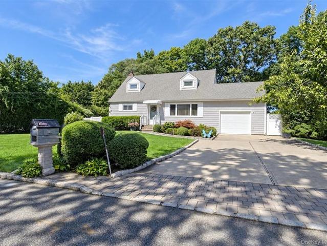 House for sale in Centereach, New York