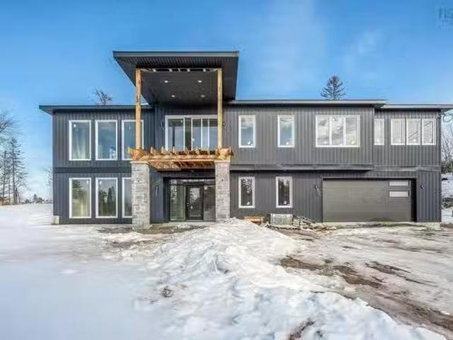 House for sale in Upper Tantallon, Nova Scotia