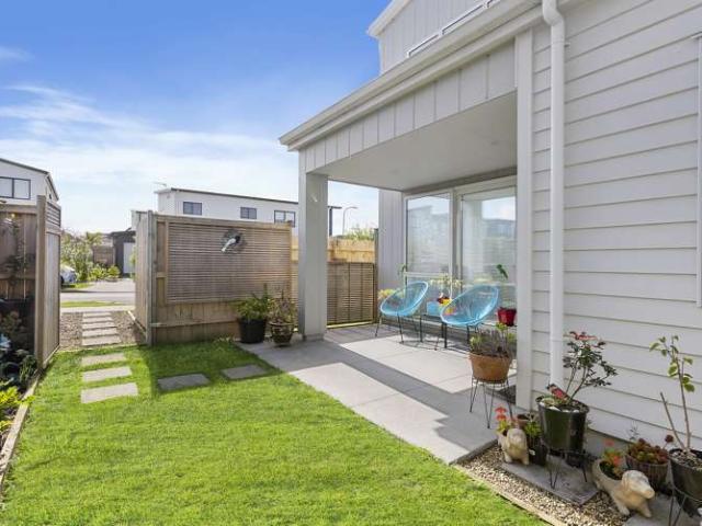 House for sale in Awhitu