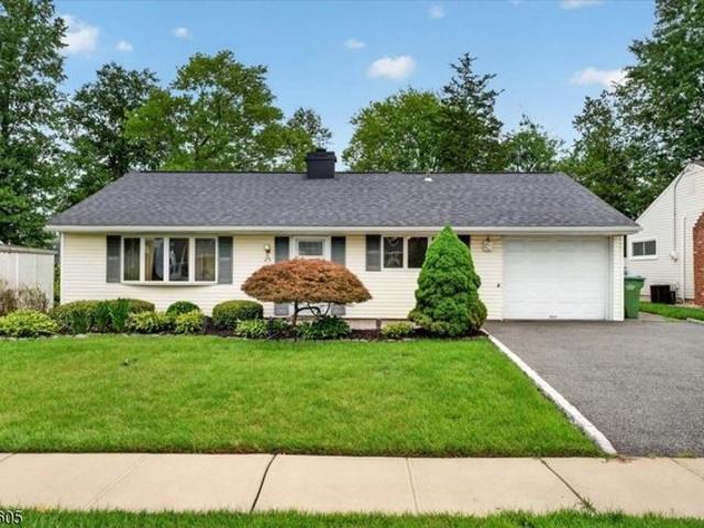 House for sale in Edison, New Jersey
