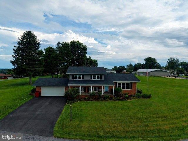 House for sale in Chambersburg, Pennsylvania