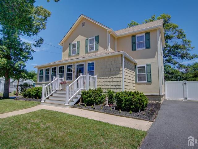 House for sale in Helmetta, New Jersey
