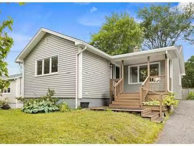 House for sale in Foxtrap, Newfoundland And Labrador