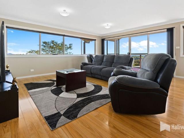 House for rent in Stony Rise, Devonport