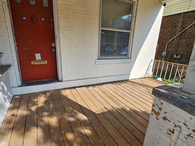 Townhouse for sale in Trenton