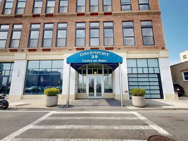 Condo for sale in New Rochelle, New York