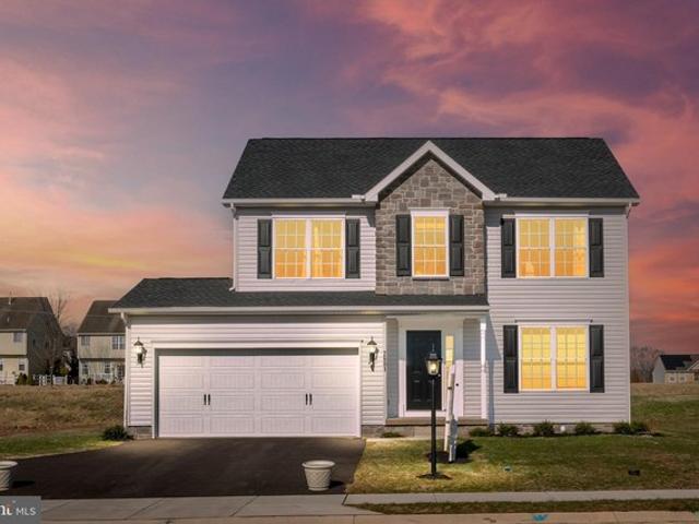 House for sale in Abbottstown, Pennsylvania