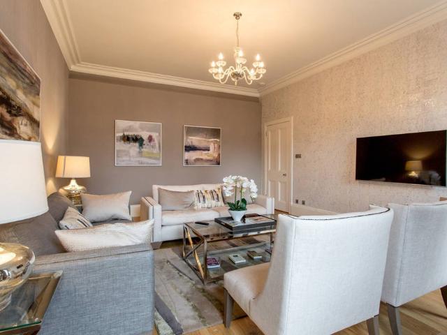 Apartment for rent in Fulham, Greater London