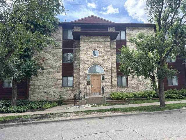 Condo for sale in Iowa City, Iowa
