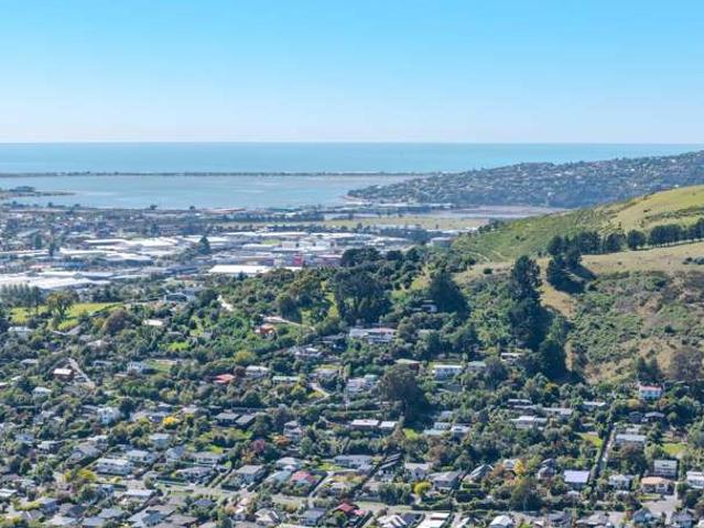 House for sale in Chaslands, Canterbury