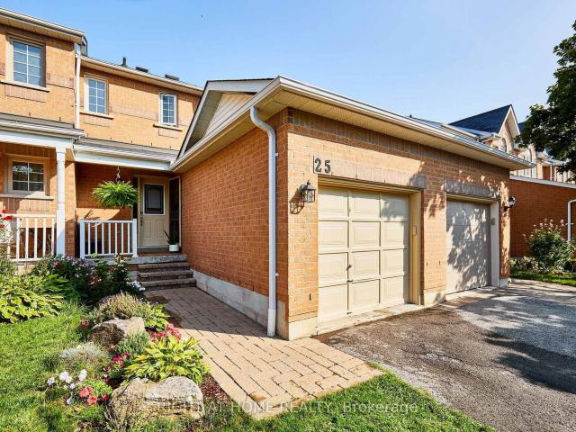 Townhouse for sale in Woburn, Ontario