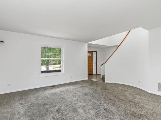 House for sale in Streamwood, Illinois