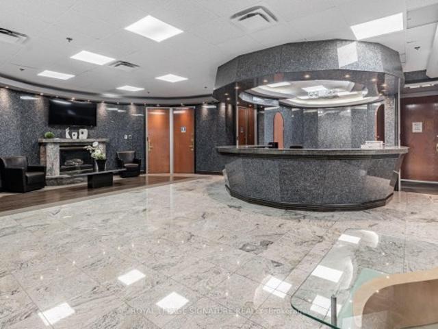 Commercial for rent in Don Valley East, Toronto