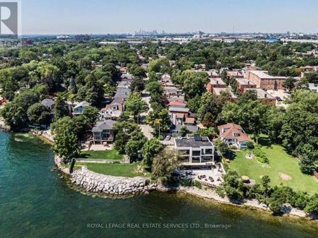 House for sale in Etobicoke—Lakeshore, Toronto