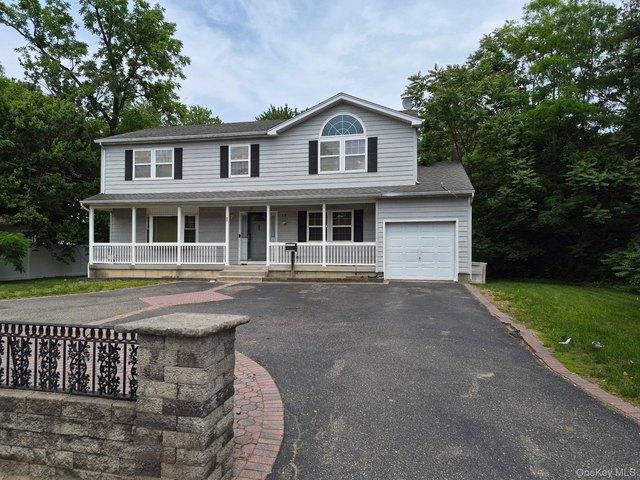House for sale in Babylon, New York