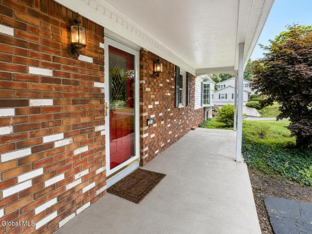 House for sale in Saratoga, New York