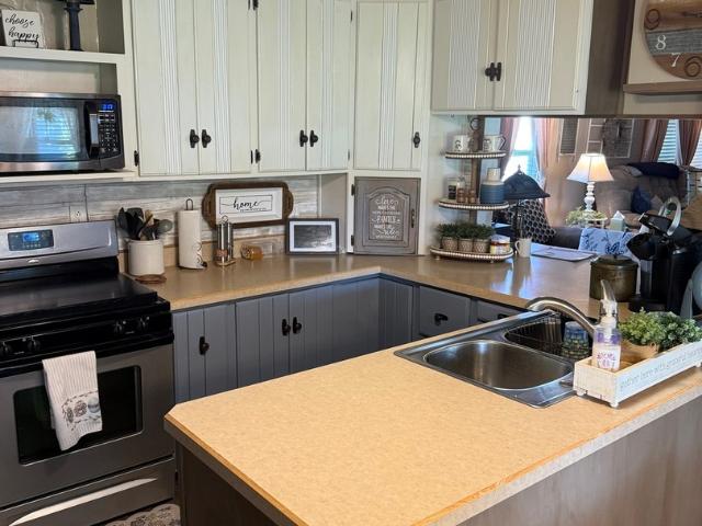 House for sale in Amboy, Lee County