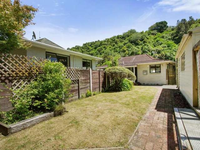 House for sale in Days Bay, Wellington
