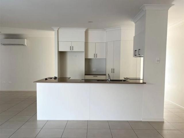 House for rent in Fairfield Waters, Townsville