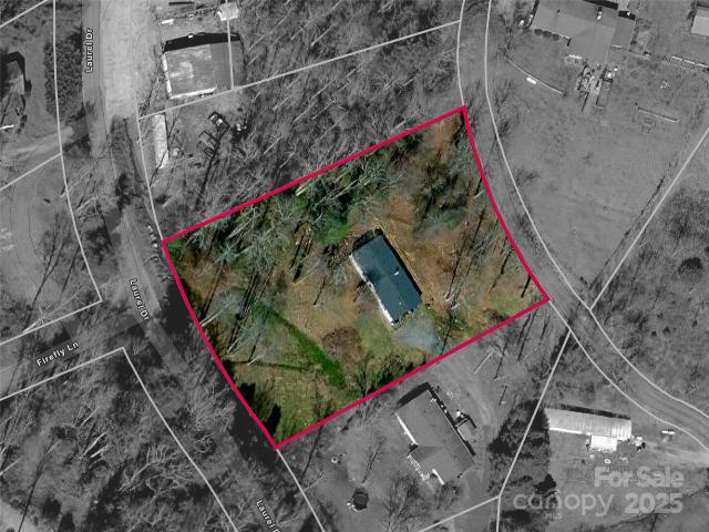 House for sale in Saluda, North Carolina