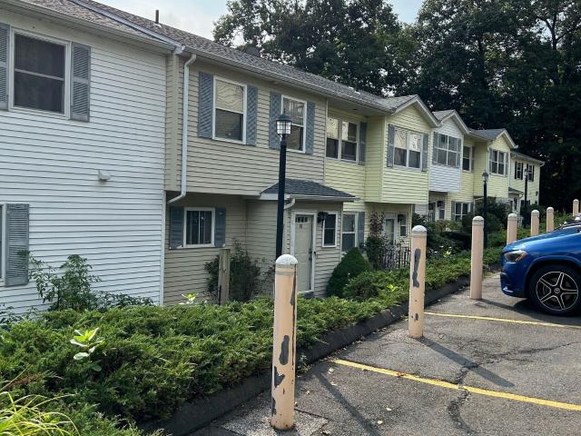 Townhouse for rent in Danbury, Connecticut