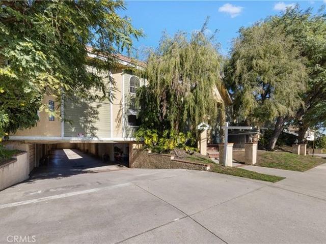 Townhouse for sale in Alhambra, California