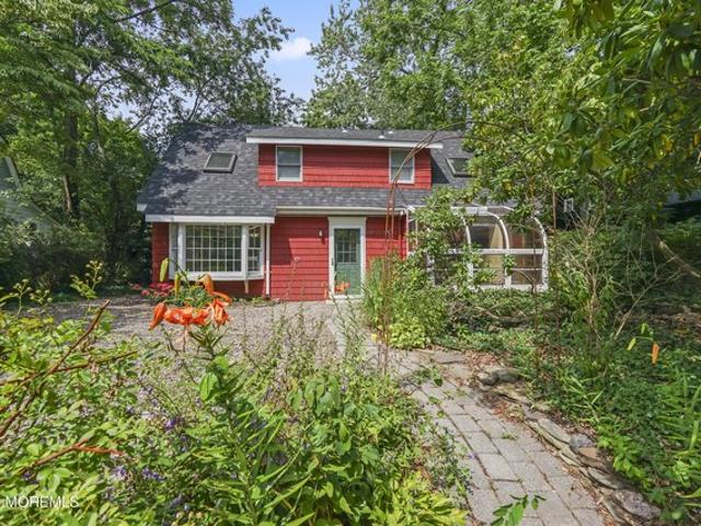 House for sale in Island Heights, New Jersey