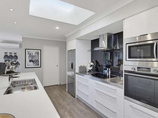 House for sale in Chaslands, Canterbury