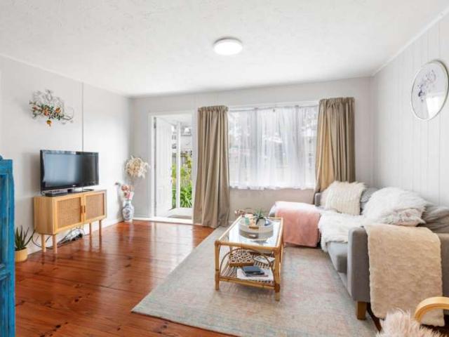 House for sale in Whangaparaoa