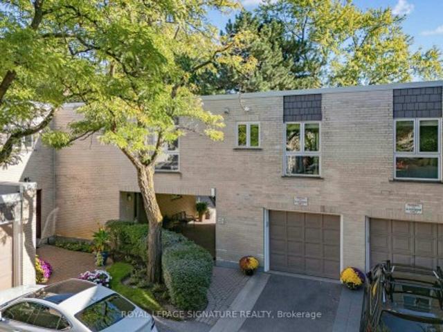Townhouse for sale in Don Valley West, Toronto