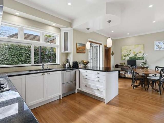House for sale in Omokoroa, Bay Of Plenty
