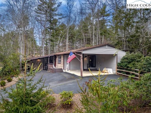 House for sale in Avery, North Carolina