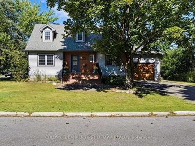 House for sale in Perth, Ontario