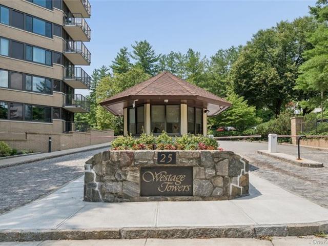 Condo for sale in White Plains, New York