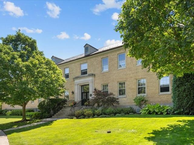 Condo for sale in Highwood, Illinois